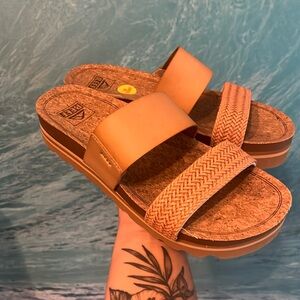 REEF cushion vista hi sandal